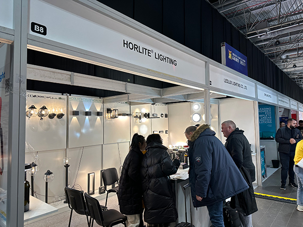 15-18 mars 2023, deltog i Warszawa Lighting Exhibition i Polen